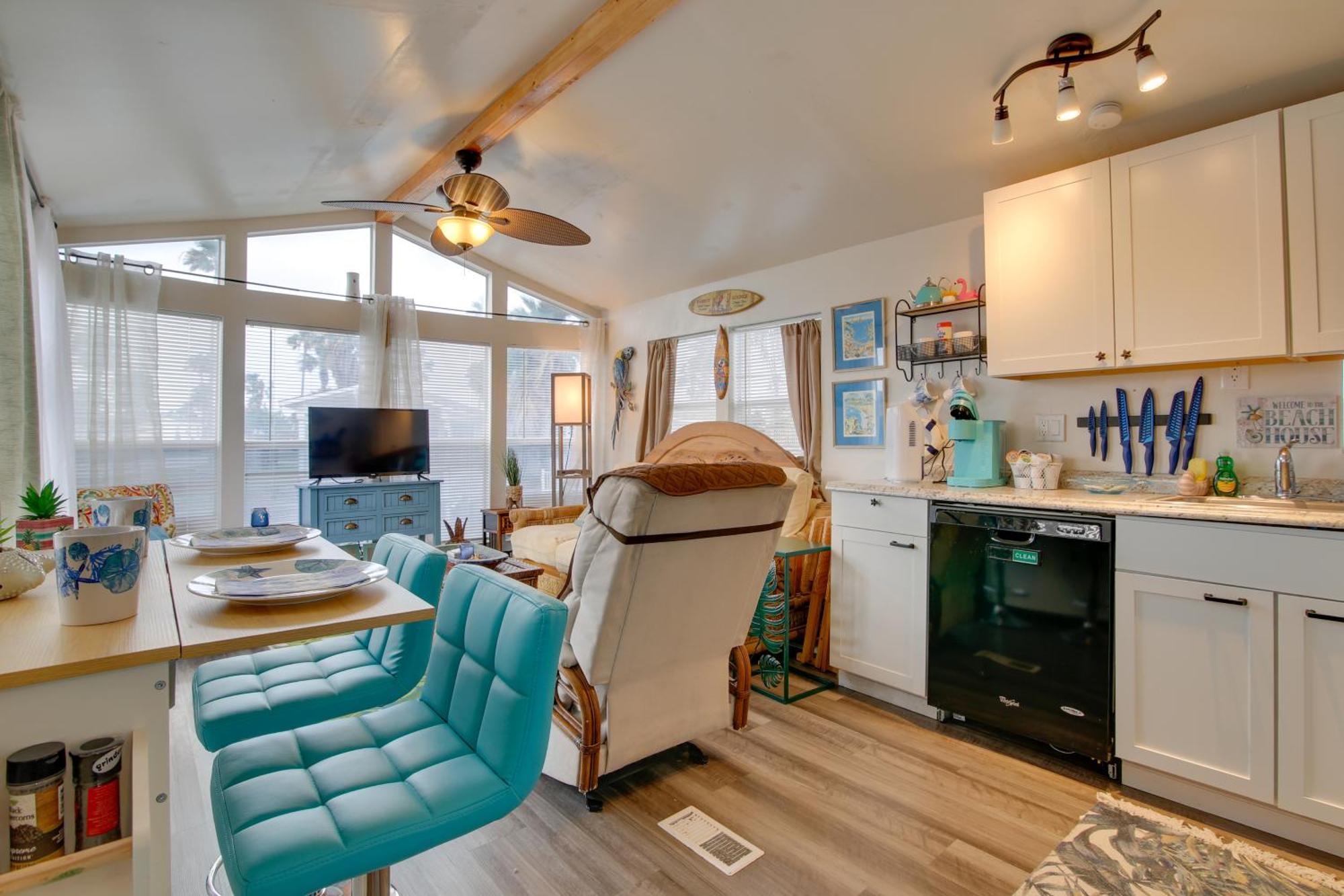 Cozy Waterfront Port Isabel Cottage With Deck! Екстериор снимка